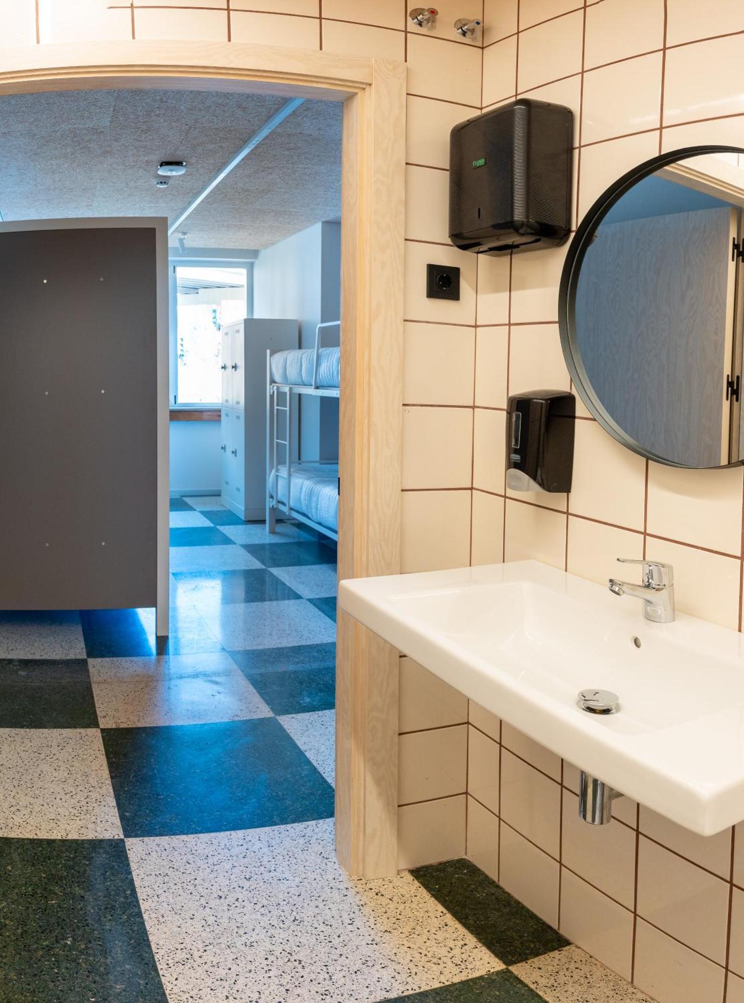 Lamia Bbk Women Hostel-Solo Mujeres Bilbao Ngoại thất bức ảnh